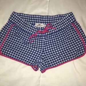 Vineyard Vines shorts